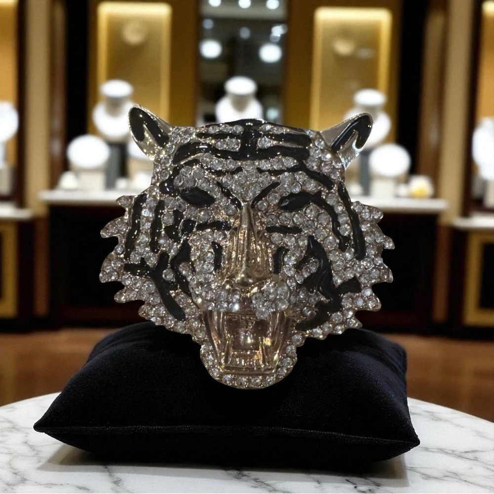 2-in-1 Tiger Crystal Brooch & Necklace Pendant